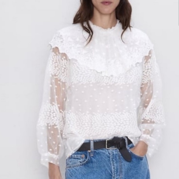 🦋 Bloggers Favorite 🦋 NWT Zara Women Ruffled Blouse Ecru - Picture 3 of 16